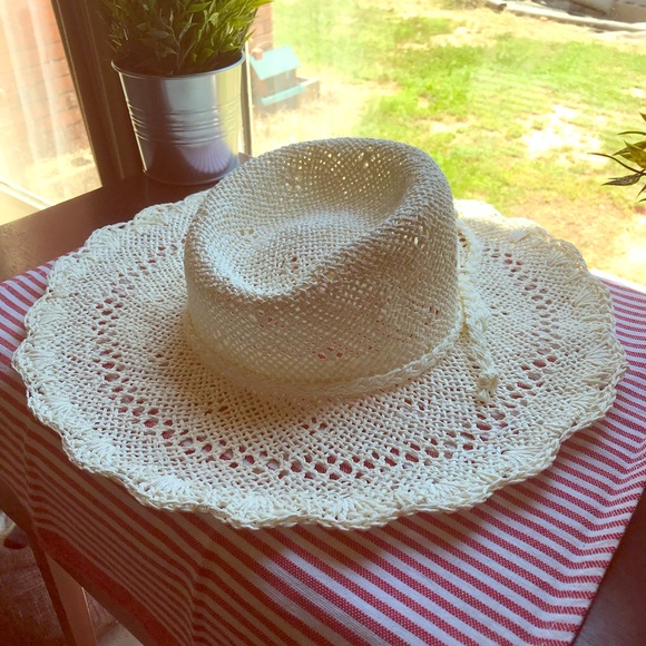Unbranded Accessories - White Summer women’s hat With String/bow